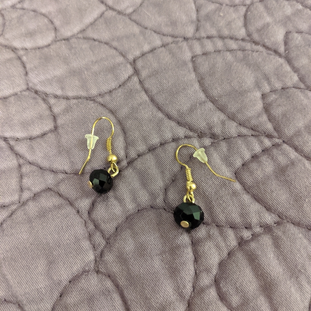 ⚡3 for $20⚡Black dangle bead earrings